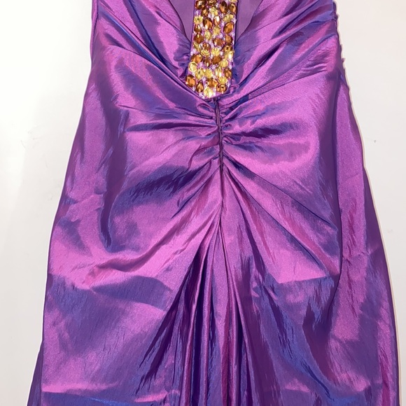 Prom Dress 👗💕 - Picture 5 of 6